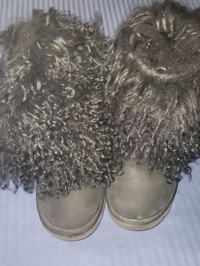 UGG Australia Mongolian Sheepskin Cuff Boots Size 7